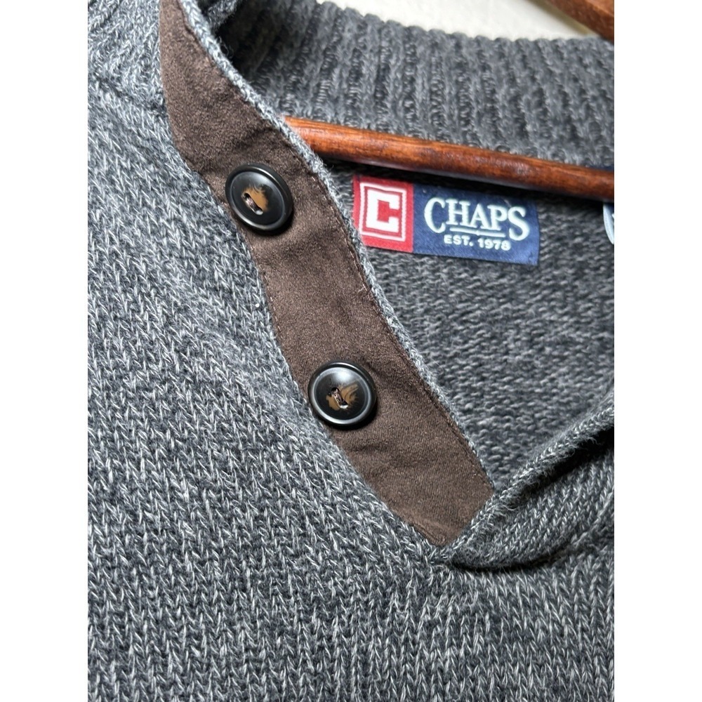 CHAPS Men's Grey Henley Cotton Knit Sweater XL w/Brown Suede Elbow Patches - Picture 6 of 8